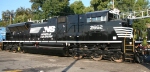 NS 2662 heads into the Glenwood Yard